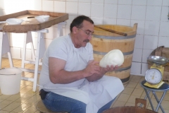 fasi-lavorazione-caciocavallo-1-10-03